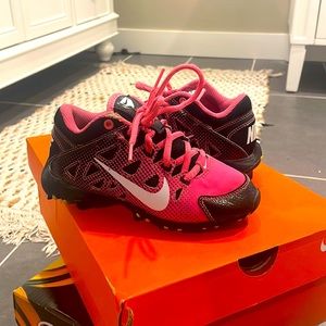 Girls baseball cleats 12c great condition